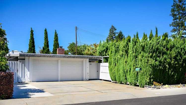 3193 Stelling Dr Palo Alto, CA 94303