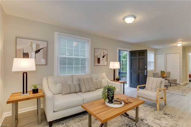 78 Cavalier Rd Hampton, VA 23669