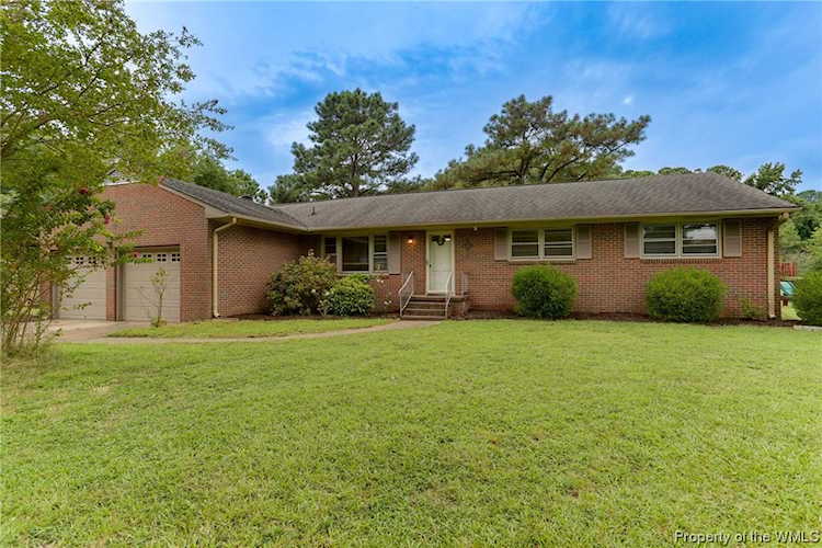 123 Kenneth Dr Seaford, VA 23696
