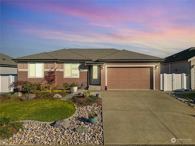 814 Ceder Ln SW Orting, WA 98360