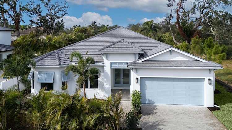 3934 Sunshine Ave Sarasota, FL 34231