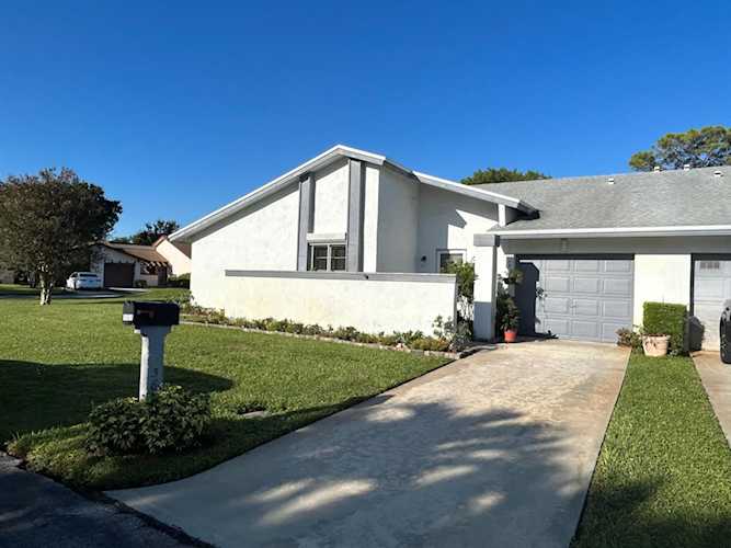 3811 Devenport Court #3811 Greenacres, FL 33463