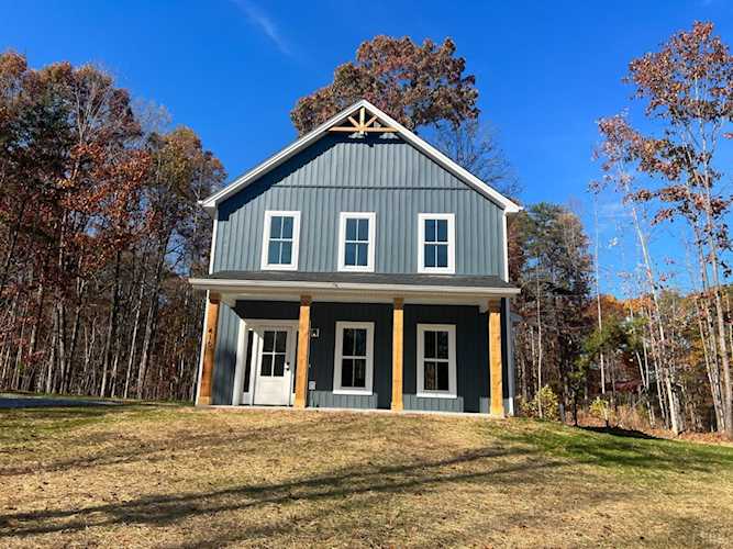 8 Mimosa Ln Rustburg, VA 24588