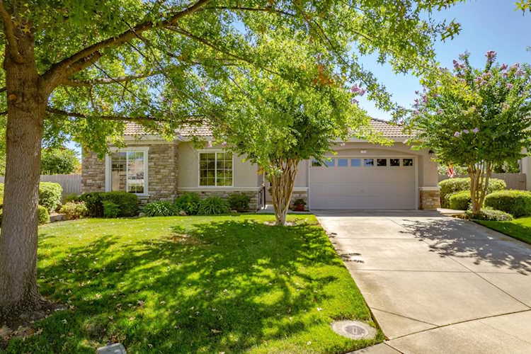 135 Slate Ridge Court El Dorado Hills, CA 95762