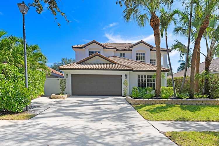1020 Delray Lakes Drive Delray Beach, FL 33444