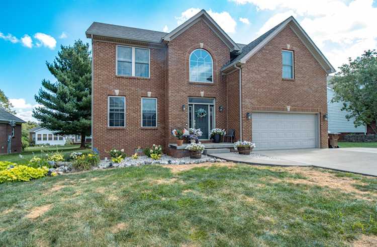 108 Stone Cove Dr Paris, KY 40361