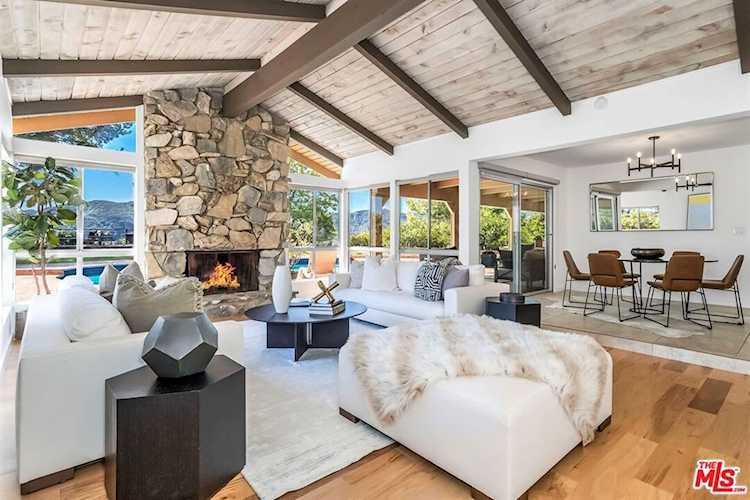 2531 Westridge Rd Los Angeles, CA 90049