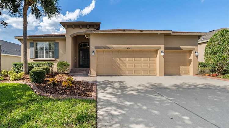 15654 Starling Water Dr Lithia, FL 33547