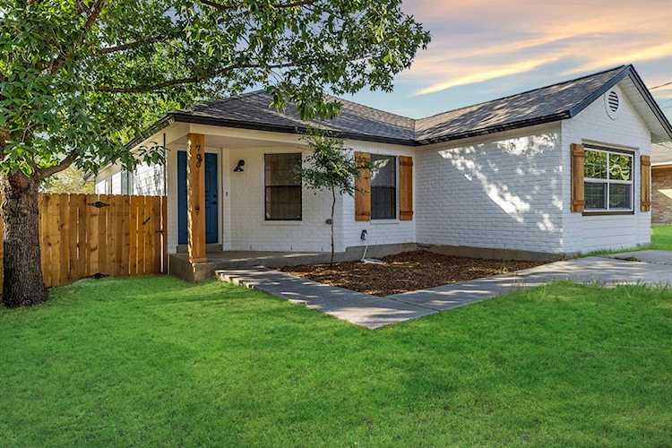 708 Oregon ST San Marcos, TX 78666