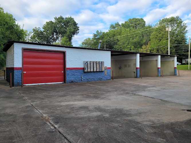 1031 Campbell St Jackson, TN 38301