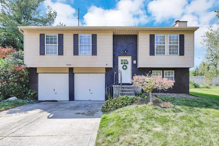 For Sale: $280,000 A home for sale for sale at 3898 Chickadee Court Westerville, OH 43081 - Franklin. MLS 223030131 - Beautiful home in Westerville, OH! The kitchen has open concept to the spacious living room.... Photo 1