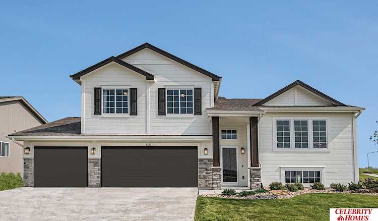 4904 Sheridan Rd Papillion, NE 68133