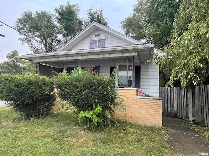 Move-in ready home for sale in Springfield, IL - $38,000 Photo 1