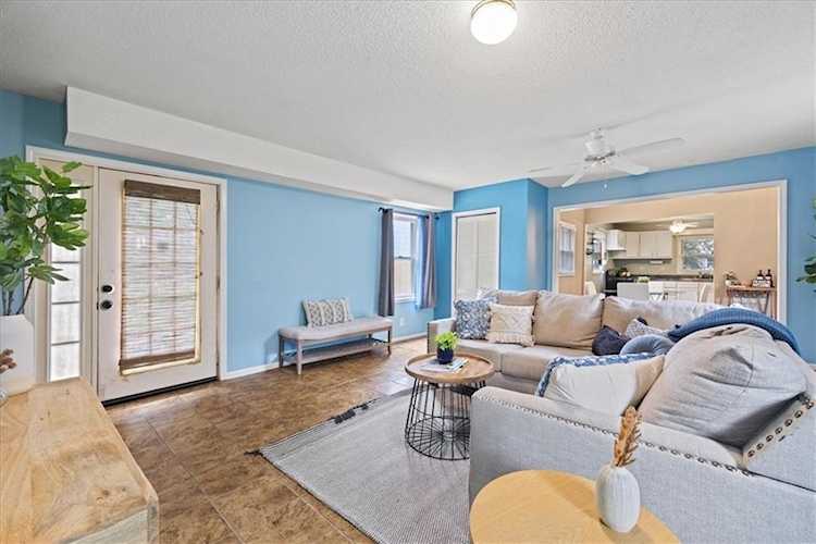 8117 Belleview St Kansas City, MO 64114