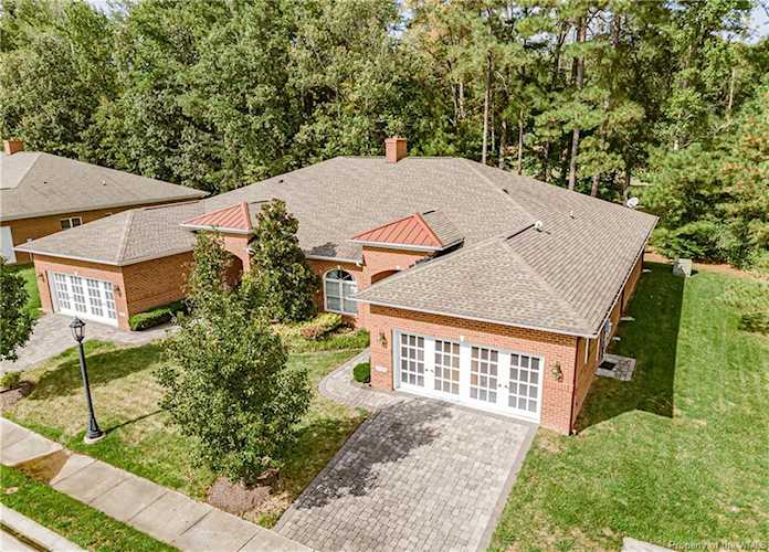 3370 Rock Creek Villa Dr Quinton, VA 23141