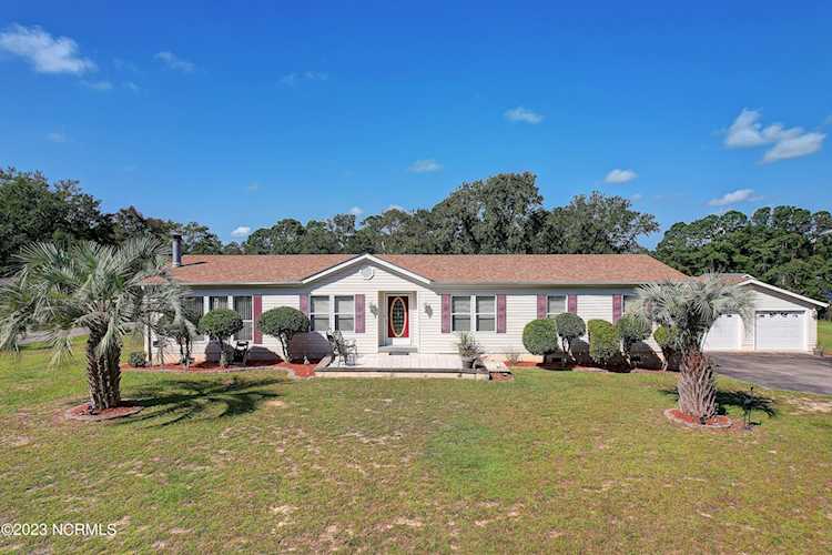 1657 White Oak Dr SW Ocean Isle Beach, NC 28469