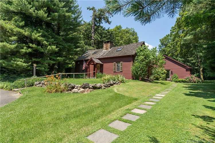 27 Little Meadow Rd Guilford, CT 06437