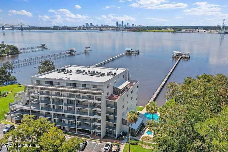 2280 Shepard ST Jacksonville, FL 32211