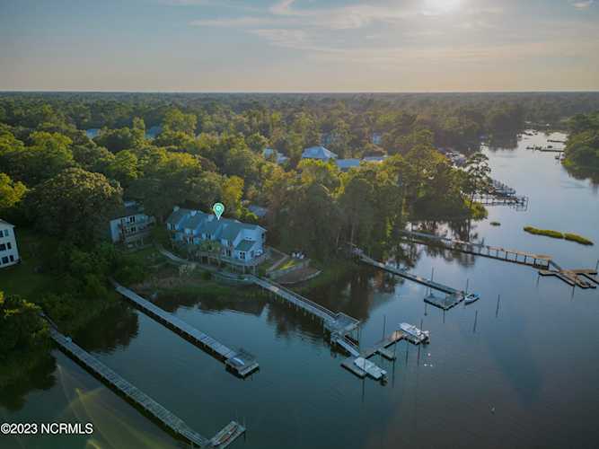 329 Trails End Rd Wilmington, NC 28409