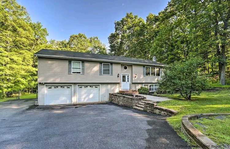 117 Harry Wells Road Saugerties, NY 12477