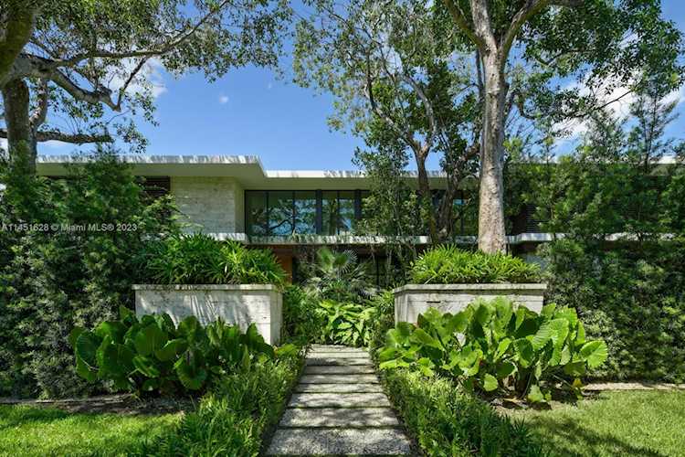 9261 School House Rd Coral Gables, FL 33156