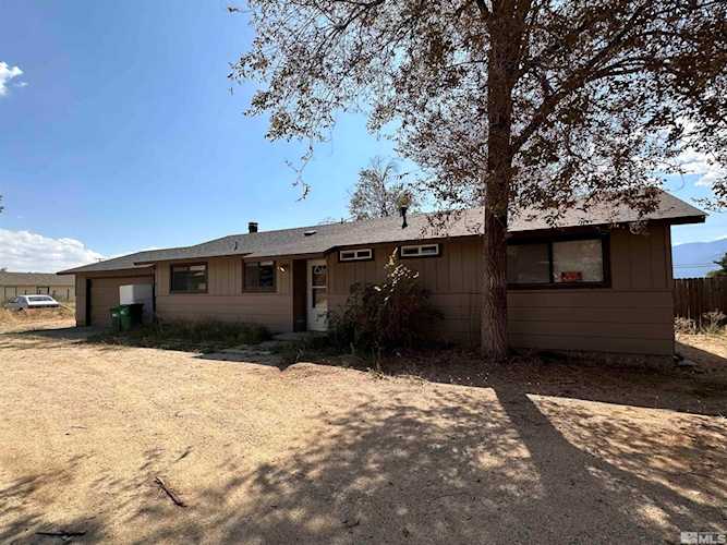 2085 Eastlake Blvd Washoe Valley, NV 89704