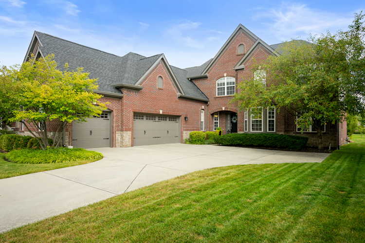 2803 Newbury Ct Zionsville, IN 46077