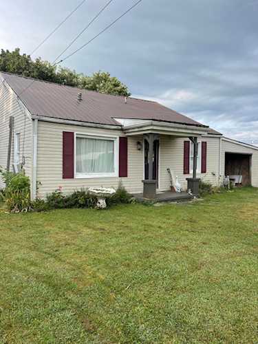 49 Maple St Stanton, KY 40380