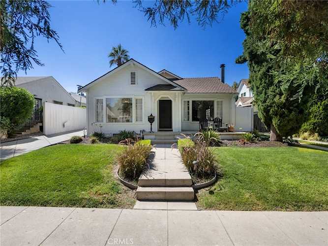14452 Greenleaf St Sherman Oaks, CA 91423
