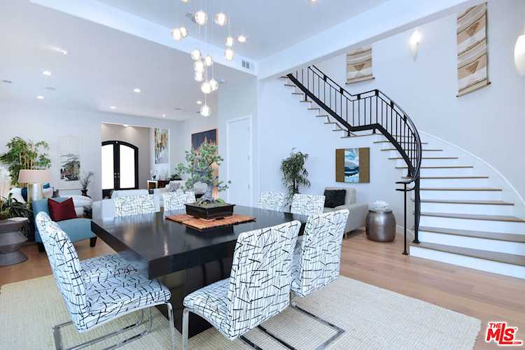 14520 Greenleaf St Sherman Oaks, CA 91403