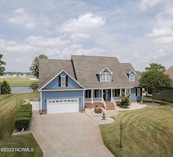 145 Pelican Pointe Dr Elizabeth City, NC 27909