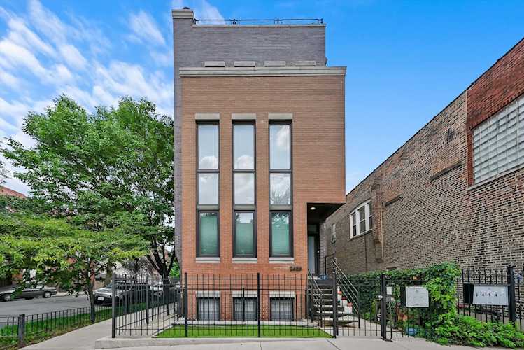 2458 W Walton St #3 Chicago, IL 60622