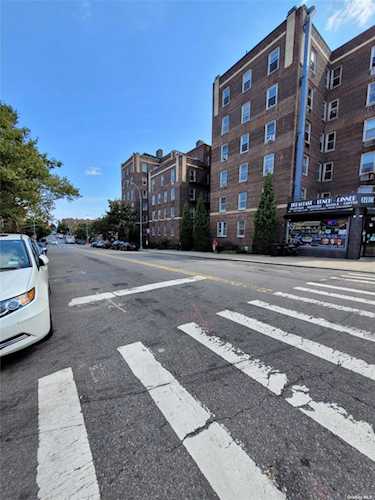 43-10 48 Ave #5F Woodside, NY 11377