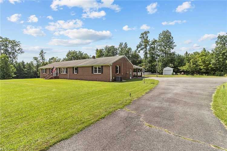 8615 Mill Swamp Rd Smithfield, VA 23430