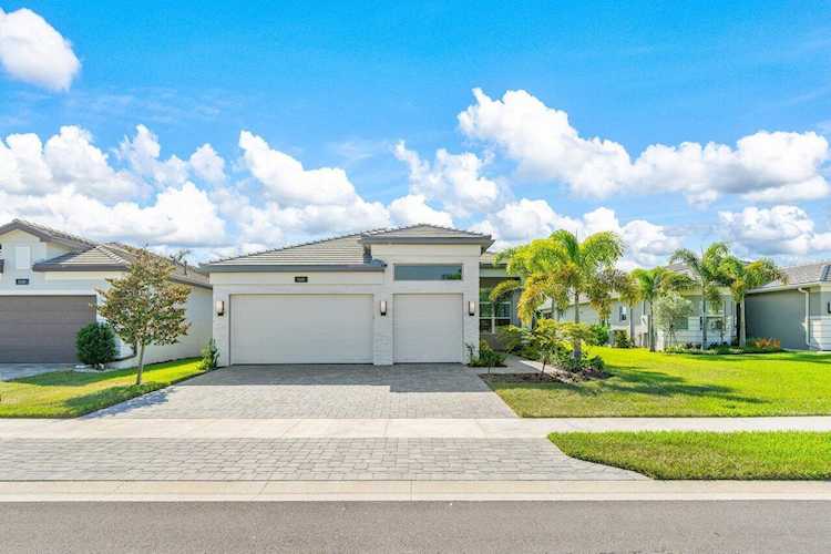 12686 Parrot Pond Road Boynton Beach, FL 33473
