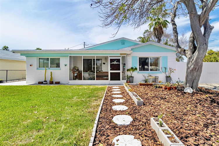 14008 Marguerite Dr Madeira Beach, FL 33708