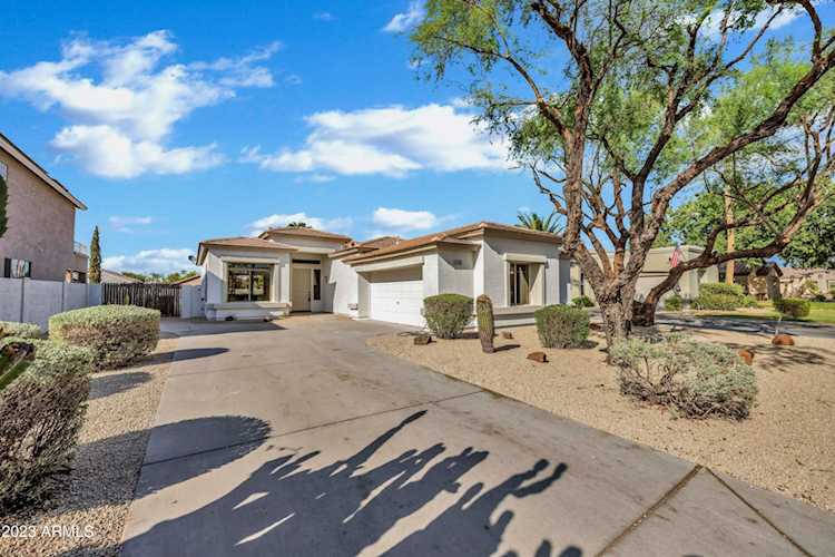 1694 E Orangewood Street Gilbert, AZ 85296