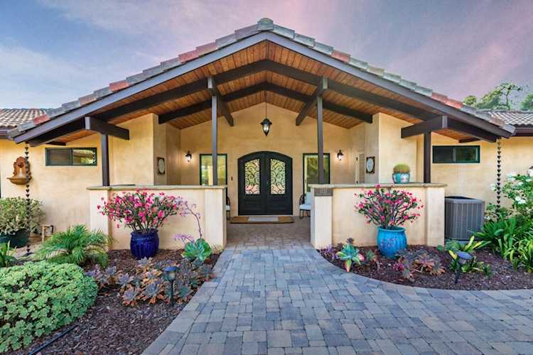 1127 Camino Manadero Santa Barbara, CA 93111