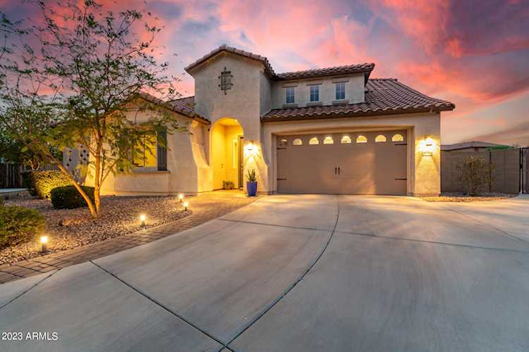 18914 E Reins Road Queen Creek, AZ 85142