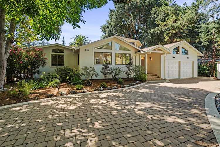 154 Oak Ct Menlo Park, CA 94025