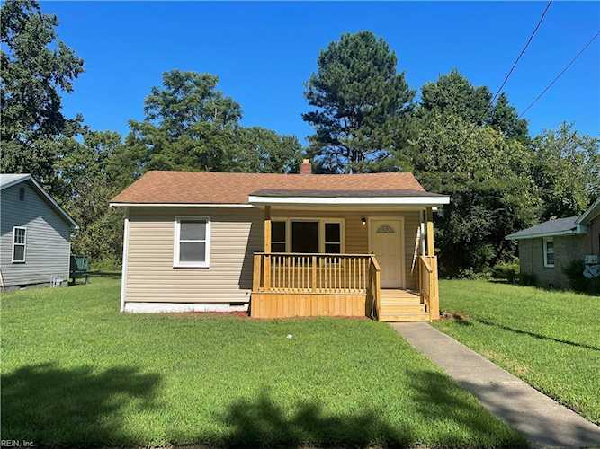 227 Choate St Portsmouth, VA 23707