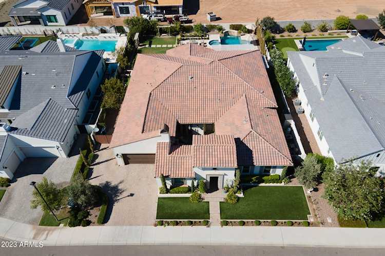 2742 E Wyatt Way Gilbert, AZ 85297