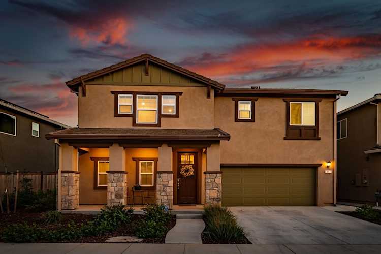 697 Lincolnshire Circle Lincoln, CA 95648