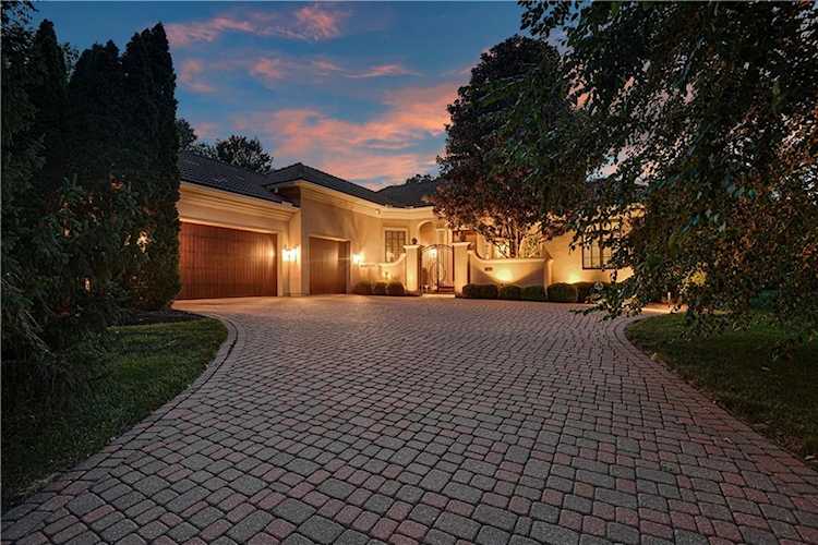 3446 W 138th Terrace Leawood, KS 66224