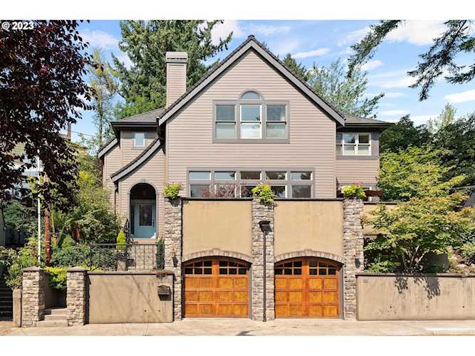 3015 SW Bennington DR Portland, OR 97205