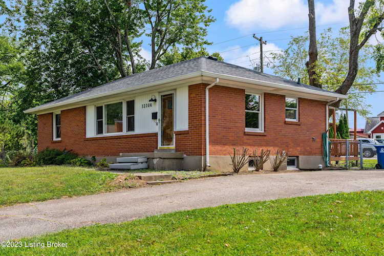 12104 Saint Clair Dr Louisville, KY 40243