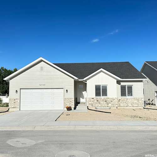12753 S Mccartney Way W Riverton, UT 84065