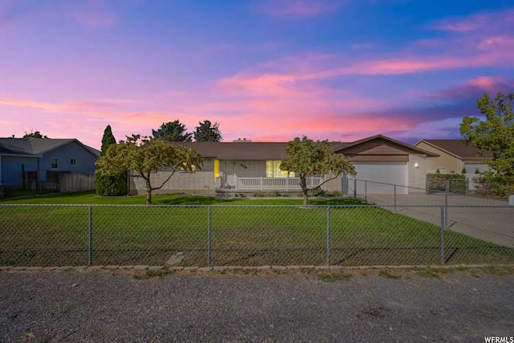 449 E Durfee St Grantsville, UT 84029