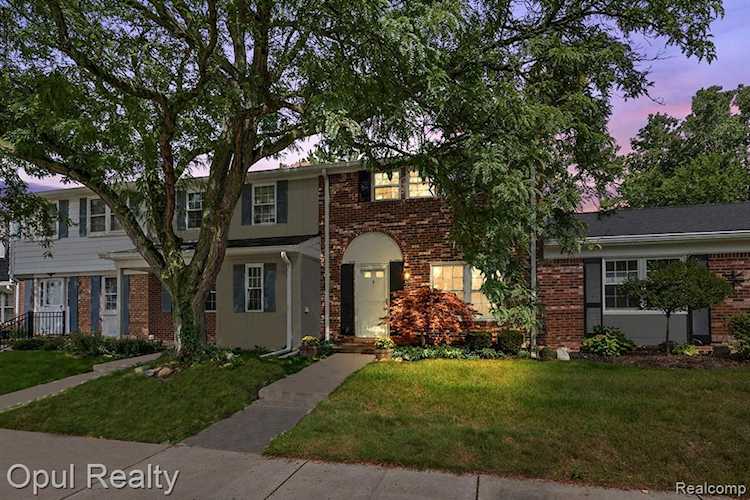 42944 Richards Ct Northville Twp, MI 48167 condo for sale, MLS#20230078142 | Dwellings Michigan Real Estate Photo 1