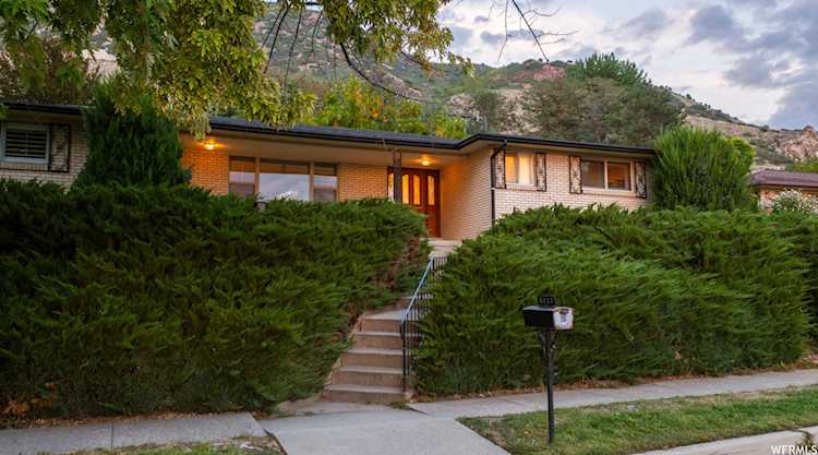 5223 S Hillsden Dr Holladay, UT 84117